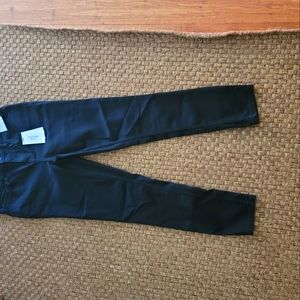 Calvin Klein Mid Rise Skinny Jeans (NWT)